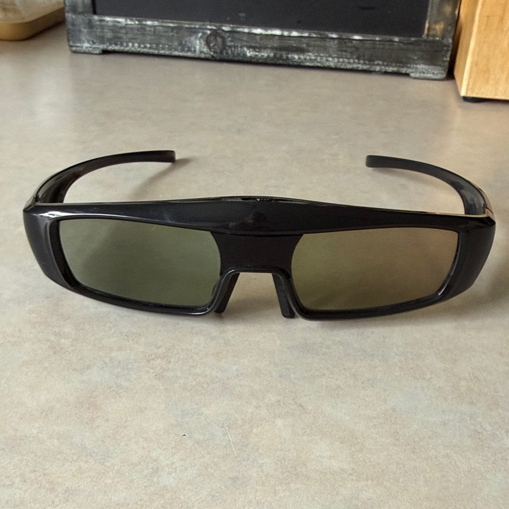 Panasonic Black and Gray Wearable Glasses